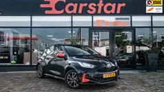 Zwart, metallic lak Gebruikt 2021 Toyota Yaris Hybrid Edition Hatchback | € 17.950 (Goede deal)