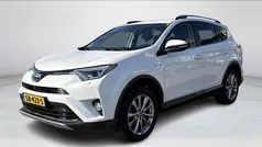 Wit Gebruikt 2017 Toyota RAV4 Executive SUV | € 26.950 (Eerlijke prijs)