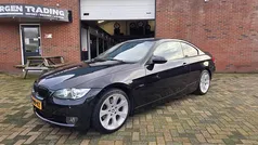Zwart Gebruikt 2007 BMW 320 Executive Coupé | € 6.999 (Eerlijke prijs)