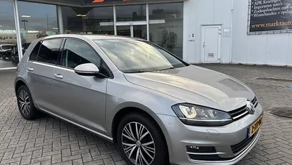 Gebruikt 2016 VW Golf VII Allstar Hatchback | € 11.440 (Eerlijke prijs)