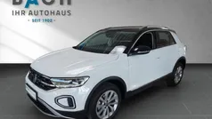 Gebruikt 2023 VW T-Roc Style SUV | € 32.147 (Eerlijke prijs)
