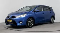Blauw, metallic lak Gebruikt 2013 Toyota Verso Limited MPV | € 13.245 (Eerlijke prijs)