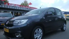 Grijs Gebruikt 2018 Dacia Sandero Lauréate Hatchback | € 4.995 (Goede deal)