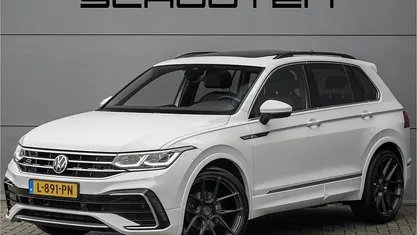 Wit Occasion 2020 VW Tiguan R-line SUV | € 32.900 (Eerlijke prijs)