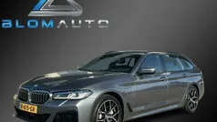 Grijs, metallic lak Gebruikt 2022 BMW 530e M Sport Stationwagen | € 37.840 (Eerlijke prijs)