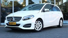 Wit Gebruikt 2017 Mercedes B180 Ambition MPV | € 17.950 (Eerlijke prijs)