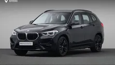 Zwart Gebruikt 2022 BMW X1 Sport Line SUV | € 34.880 (Eerlijke prijs)
