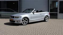 Grijs, metallic lak Gebruikt 2012 BMW 118 Cabriolet Cabriolet | € 10.950 (Goede deal)