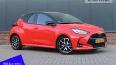Rood Gebruikt 2021 Toyota Yaris Edition Hatchback | € 22.990 (Eerlijke prijs)