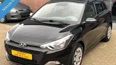 Zwart, metallic lak Gebruikt 2017 Hyundai i20 Hatchback | € 8.999 (Goede deal)