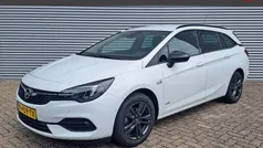 Wit metallic Gebruikt 2022 Opel Astra Design & Tech Stationwagen | € 15.995 (Goede deal)