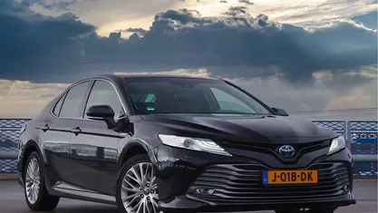 Occasion Toyota Camry Premium 178 PK (130 kW) 2020 Zwart (metallic) Sedan