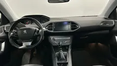 Grijs, metallic lak Gebruikt 2020 Peugeot 308 Active Stationwagen | € 12.750 (Eerlijke prijs)
