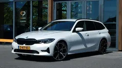 Wit Gebruikt 2021 BMW 320 Stationwagen | € 32.494 (Eerlijke prijs)
