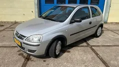 Grijs Gebruikt 2004 Opel Corsa Hatchback | € 1.350 (Eerlijke prijs)