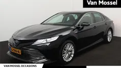 Zwart Gebruikt 2019 Toyota Camry Executive Sedan | € 24.900 (Eerlijke prijs)