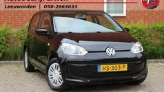 Zwart Gebruikt 2015 VW up! move up! Hatchback | € 7.445 (Eerlijke prijs)