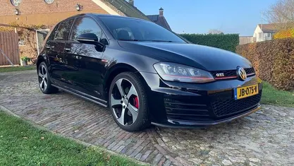 Gebruikt 2014 VW Golf VII Sound Hatchback | € 15.950 (Eerlijke prijs)