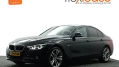 Zwart metallic Gebruikt 2018 BMW 318 Executive Sedan | € 19.900 (Eerlijke prijs)