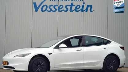 Nieuw Tesla Model 3 RWD 235 kW (320 PK) 2026 Wit Sedan