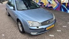Grijs Gebruikt 2005 Ford Mondeo Futura Sedan | € 995 (Goede deal)
