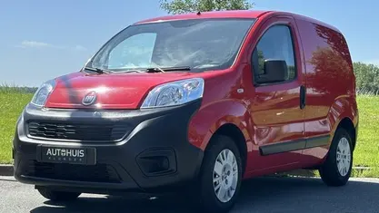 Rood Gebruikt 2018 Fiat Fiorino MPV | € 8.490 (Eerlijke prijs)