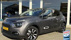 Grijs, metallic lak Gebruikt 2023 Citroën C3 Feel Hatchback | € 16.495 (Eerlijke prijs)