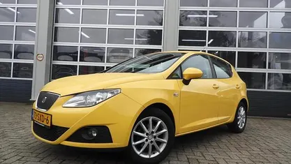 Geel Gebruikt 2012 Seat Ibiza Ecomotive Hatchback | € 2.999 (Goede deal)