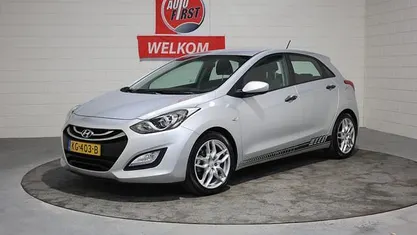 Grijs Gebruikt 2016 Hyundai i30 Hatchback | € 12.950 (Goede deal)