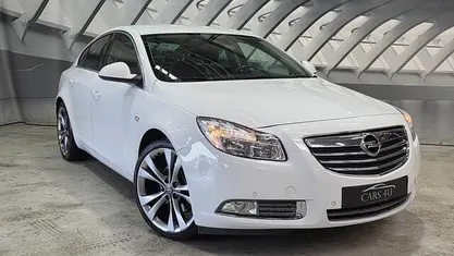 Occasion Opel Insignia Sport 180 PK (132 kW) 2012 Wit Sedan