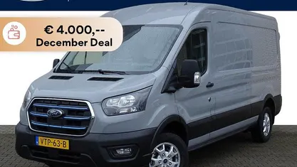 Grijs Gebruikt 2023 Ford E-Transit Van | € 29.750 (Goede deal)