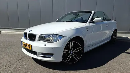 Wit Occasion 2008 BMW 118 Cabriolet Cabriolet | € 7.250 (Eerlijke prijs)