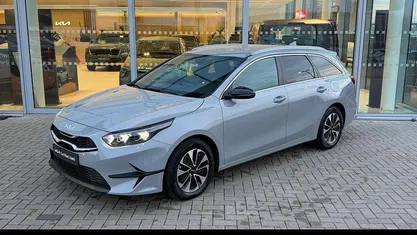 Occasion 2025 Kia Ceed Hatchback | € 26.945 (Eerlijke prijs)