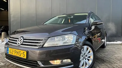 Bruin (metallic) Occasion 2011 VW Passat Stationwagen | € 3.395 (Goede deal)