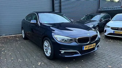 Occasion BMW 320 Executive 184 PK (135 kW) 2013 Blauw (metallic) Hatchback