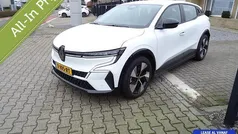 Gebruikt 2022 Renault Megane E-Tech Equilibre Hatchback | € 22.950 (Goede deal)
