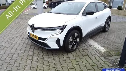 Wit Occasion 2022 Renault Megane E-Tech Equilibre Hatchback | € 21.850 (Eerlijke prijs)