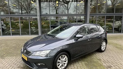 Occasion Seat Leon Style 116 PK (85 kW) 2020 Grijs Hatchback