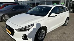 Wit Gebruikt 2018 Hyundai i30 Comfort Stationwagen | € 10.690 (Eerlijke prijs)
