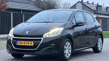 Occasion 2017 Peugeot 208 Active Hatchback | € 5.450 (Eerlijke prijs)