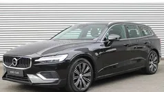 Zwart Gebruikt 2020 Volvo V60 Business Edition Stationwagen | € 29.950 (Goede deal)
