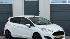 Wit Gebruikt 2013 Ford Fiesta ST-Line Hatchback | € 5.995 (Eerlijke prijs)