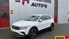 Wit Gebruikt 2021 VW Tiguan Business+ SUV | € 28.750 (Super prijs)