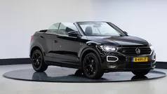 Zwart Gebruikt 2021 VW T-Roc Cabriolet R-line Cabriolet | € 28.945 (Goede deal)