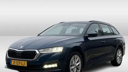 Occasion Skoda Octavia Business Line 111 PK (81 kW) 2024 Blauw Stationwagen
