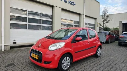 Rood Occasion 2010 Citroën C1 Hatchback | € 2.750 (Eerlijke prijs)