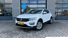 Wit Gebruikt 2020 VW T-Roc Style SUV | € 20.145 (Eerlijke prijs)