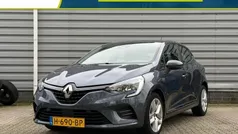 Grijs Gebruikt 2020 Renault Clio V Zen Hatchback | € 13.895 (Eerlijke prijs)
