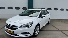 Wit Gebruikt 2017 Opel Astra Innovation Stationwagen | € 10.925 (Eerlijke prijs)