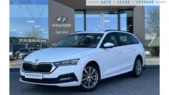 Wit Gebruikt 2022 Skoda Octavia Ambition Stationwagen | € 24.400 (Super prijs)